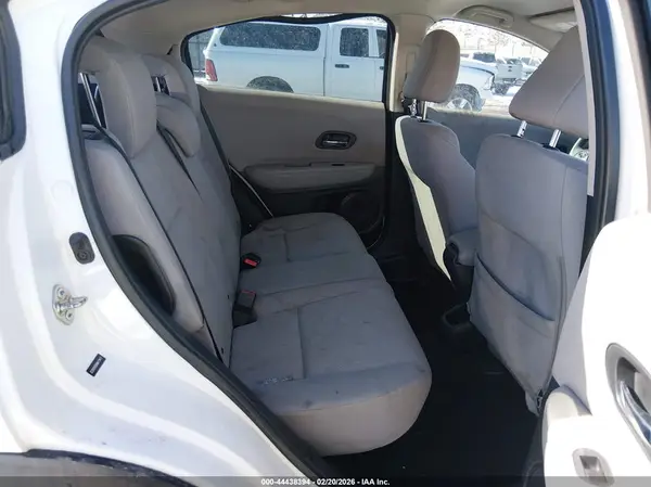 3CZRU5H3XHM713417 2017 HONDA HR-V - Image 8