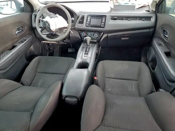3CZRU5H3XHM716947 2017 HONDA HR-V - Image 8