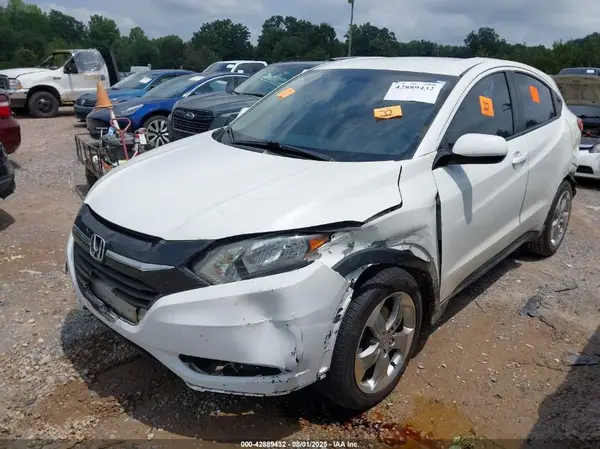 3CZRU5H3XHM726622 2017 HONDA HR-V - Image 2