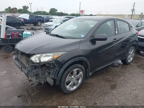 3CZRU5H3XJG703331 2018 HONDA HR-V - Image 2