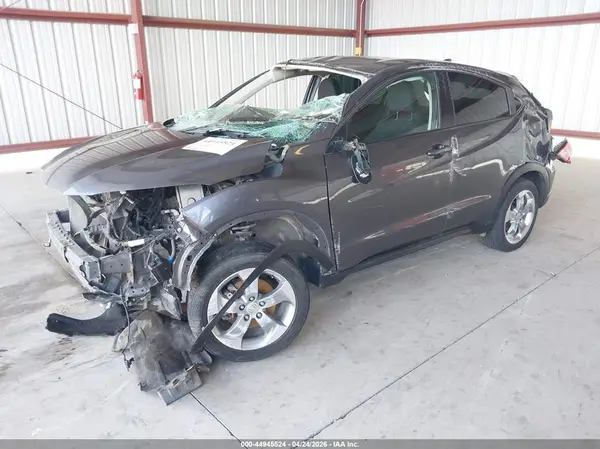 3CZRU5H3XJG703748 2018 HONDA HR-V - Image 2