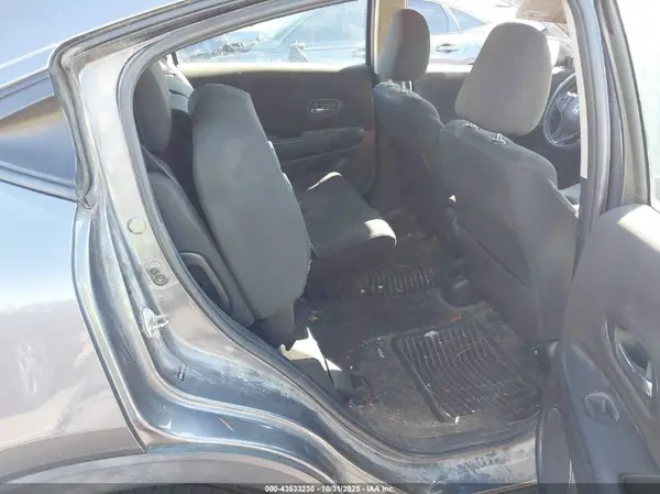 3CZRU5H3XJG703779 2018 HONDA HR-V - Image 8