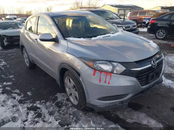 3CZRU5H3XJG705967 2018 HONDA HR-V - Image 1