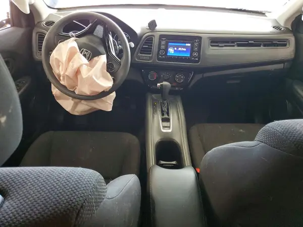 3CZRU5H3XJM702830 2018 HONDA HR-V - Image 8