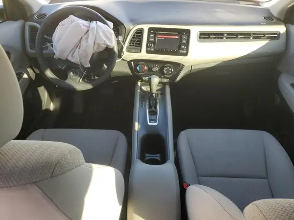 3CZRU5H3XJM703234 2018 HONDA HR-V - Image 8