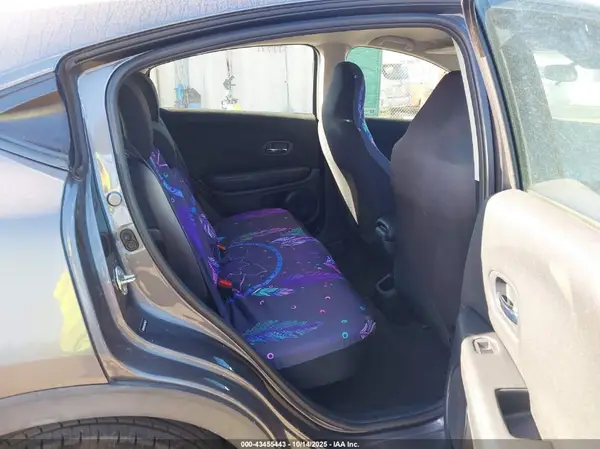 3CZRU5H3XJM706327 2018 HONDA HR-V - Image 8