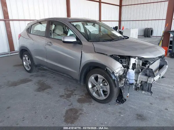3CZRU5H3XJM707865 2018 HONDA HR-V - Image 1