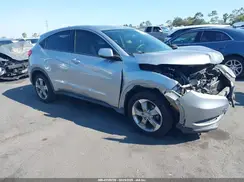 3CZRU5H3XJM716100 2018 HONDA HR-V