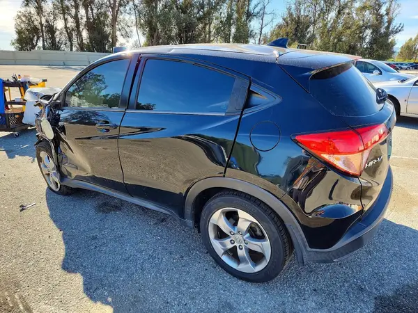 3CZRU5H3XJM717733 2018 HONDA HR-V - Image 2