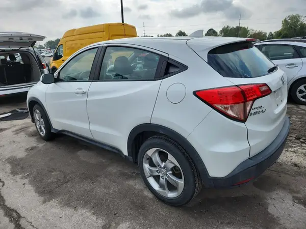 3CZRU5H3XJM722253 2018 HONDA HR-V - Image 2