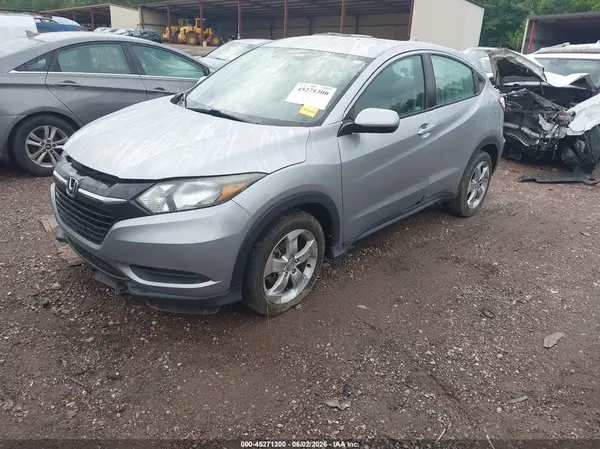 3CZRU5H3XJM722835 2018 HONDA HR-V - Image 2