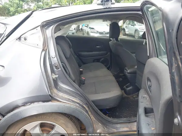 3CZRU5H3XKG700124 2019 HONDA HR-V - Image 8