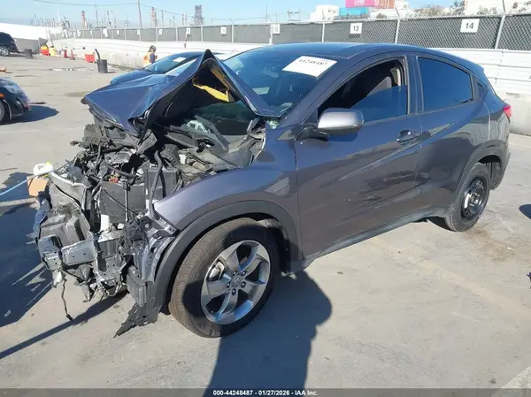 3CZRU5H3XKG712015 2019 HONDA HR-V - Image 2