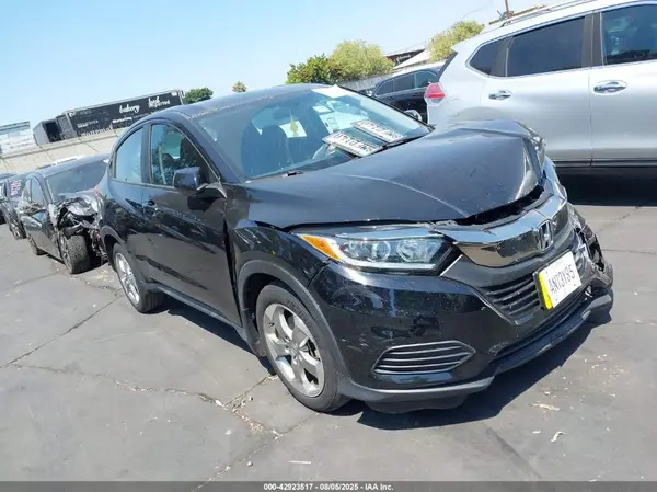 3CZRU5H3XKG713875 2019 HONDA HR-V - Image 1