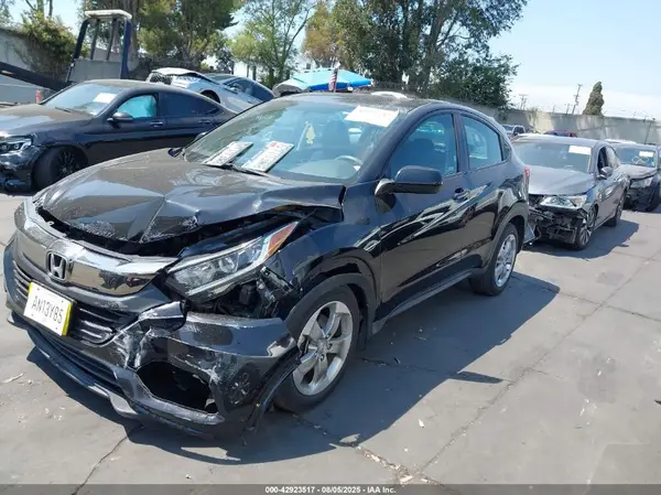 3CZRU5H3XKG713875 2019 HONDA HR-V - Image 2