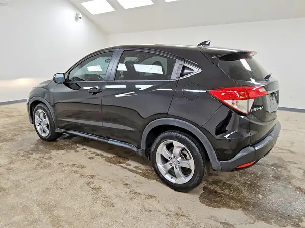 3CZRU5H3XKG716050 2019 HONDA HR-V - Image 2
