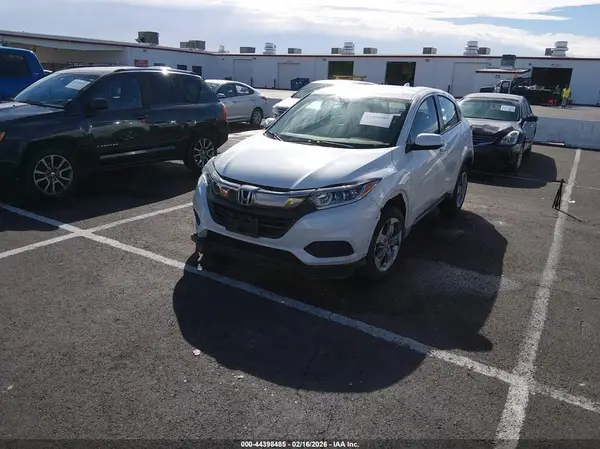 3CZRU5H3XKM707270 2019 HONDA HR-V - Image 2