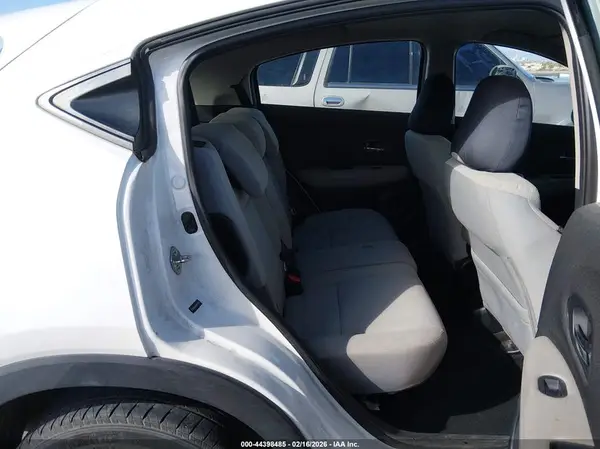 3CZRU5H3XKM707270 2019 HONDA HR-V - Image 8