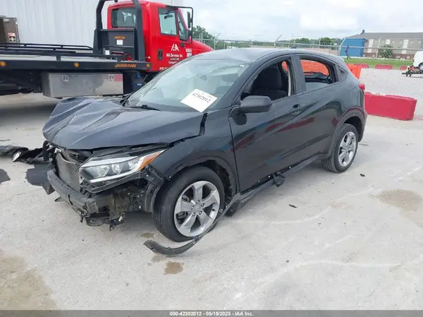 3CZRU5H3XKM719659 2019 HONDA HR-V - Image 2