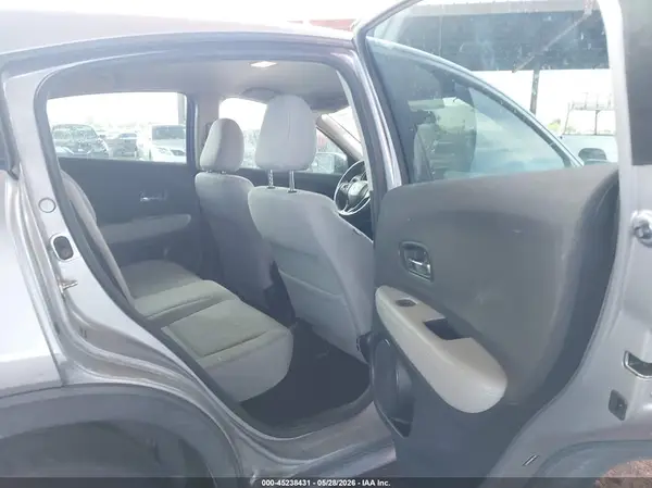 3CZRU5H3XKM724845 2019 HONDA HR-V - Image 8