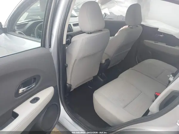 3CZRU5H3XKM724912 2019 HONDA HR-V - Image 8