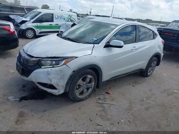 3CZRU5H3XMM704324 2021 HONDA HR-V - Image 2