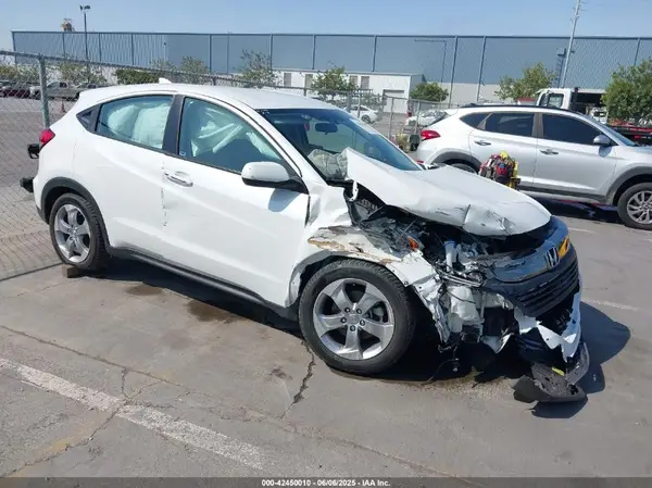 3CZRU5H3XMM723617 2021 HONDA HR-V - Image 1