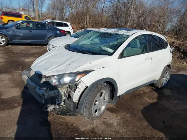 3CZRU5H50GM715421 2016 HONDA HR-V - Image 2