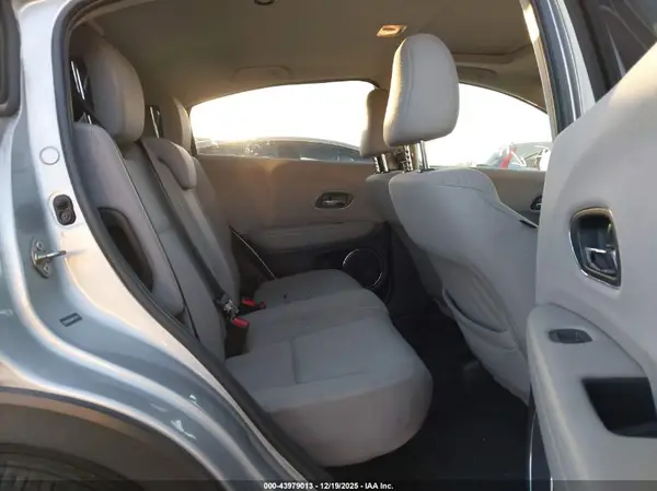 3CZRU5H50GM747317 2016 HONDA HR-V - Image 8