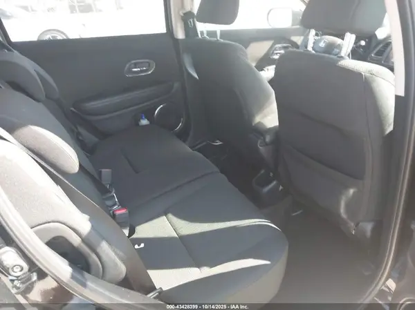3CZRU5H50GM752341 2016 HONDA HR-V - Image 8