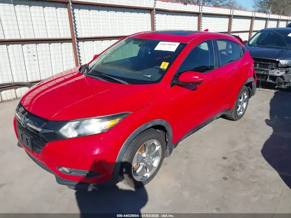 3CZRU5H50HG702393 2017 HONDA HR-V - Image 2