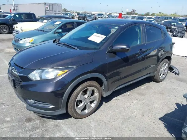 3CZRU5H50HG703379 2017 HONDA HR-V - Image 2