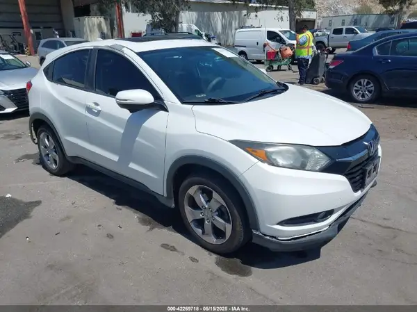 3CZRU5H50HM702380 2017 HONDA HR-V - Image 1