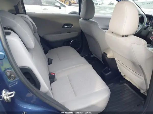3CZRU5H50HM710589 2017 HONDA HR-V - Image 8