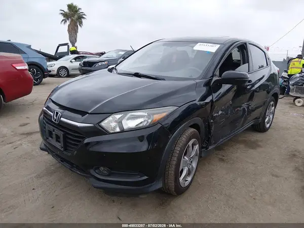 3CZRU5H50HM712262 2017 HONDA HR-V - Image 2
