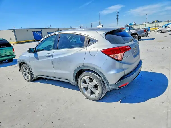 3CZRU5H50HM714531 2017 HONDA HR-V - Image 2