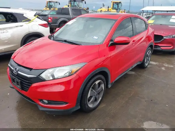 3CZRU5H50JG704912 2018 HONDA HR-V - Image 2