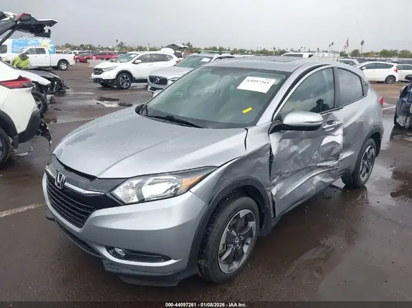 3CZRU5H50JG705123 2018 HONDA HR-V - Image 2