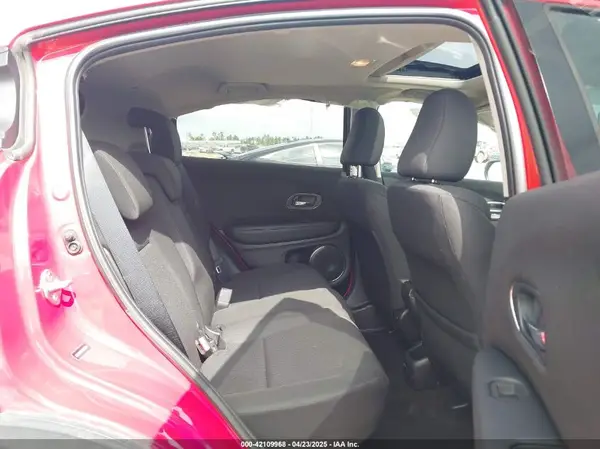 3CZRU5H50JM707214 2018 HONDA HR-V - Image 8