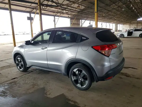 3CZRU5H50JM708086 2018 HONDA HR-V - Image 2