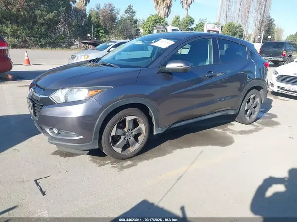 3CZRU5H50JM709416 2018 HONDA HR-V - Image 2
