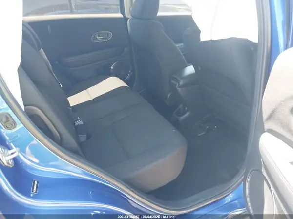 3CZRU5H50JM712025 2018 HONDA HR-V - Image 8
