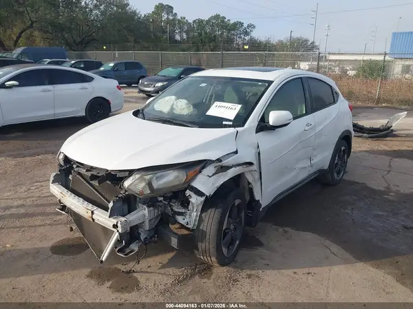 3CZRU5H50JM712610 2018 HONDA HR-V - Image 2
