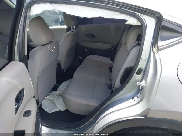 3CZRU5H50JM715829 2018 HONDA HR-V - Image 8