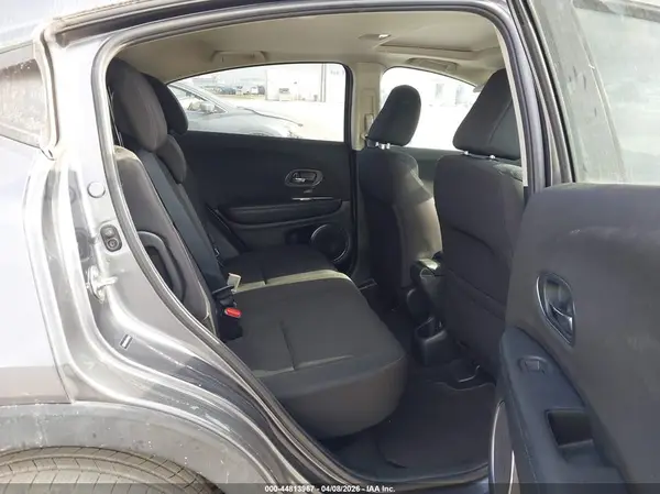 3CZRU5H50JM719640 2018 HONDA HR-V - Image 8