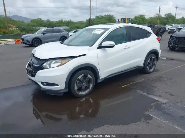 3CZRU5H50JM719914 2018 HONDA HR-V - Image 2