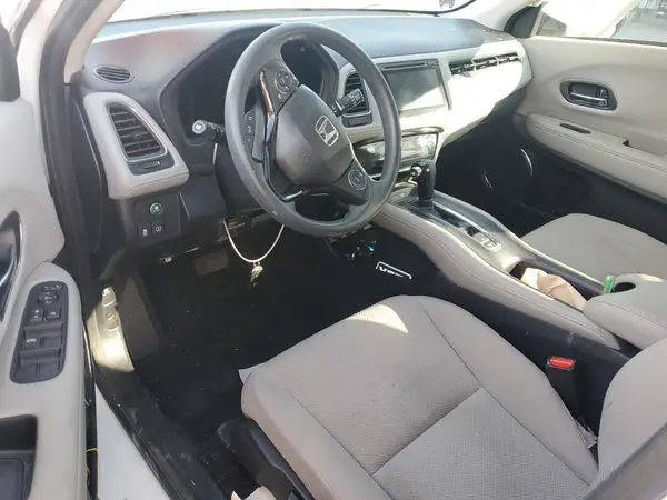 3CZRU5H50JM723123 2018 HONDA HR-V - Image 8