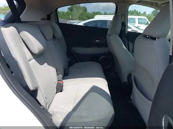 3CZRU5H50KM714780 2019 HONDA HR-V - Image 8