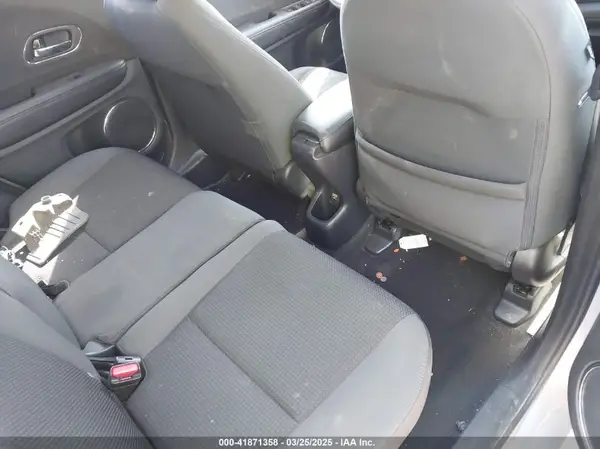 3CZRU5H50KM719378 2019 HONDA HR-V - Image 8
