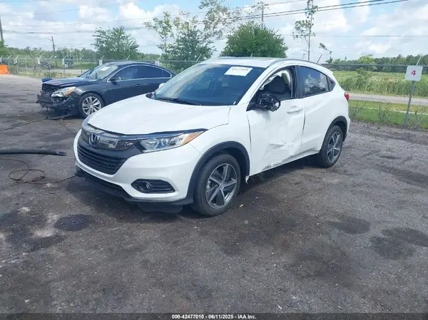 3CZRU5H50MM711557 2021 HONDA HR-V - Image 2
